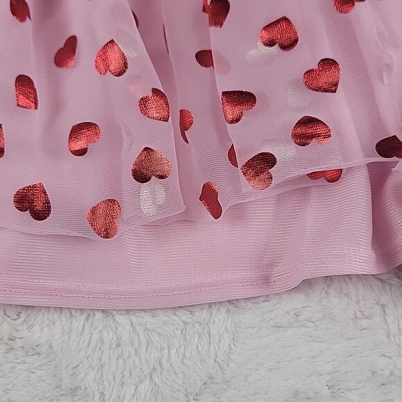 ‎Pink & Red Hearts Valentines Tulle Skirts [SIZE 5T] - Picture 3 of 5